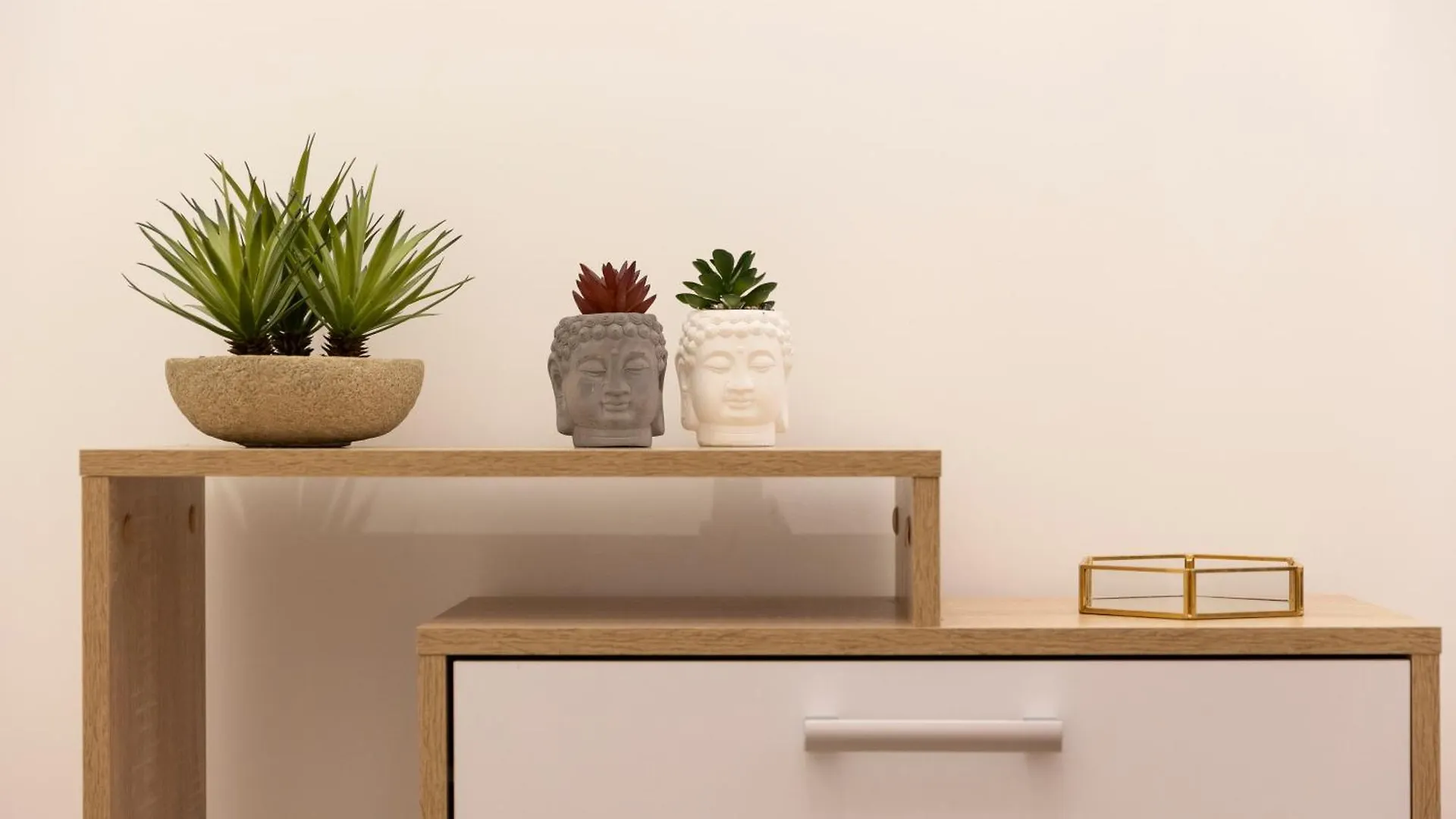 Central Modern Apartment - Trastevere & Vaticano Rome