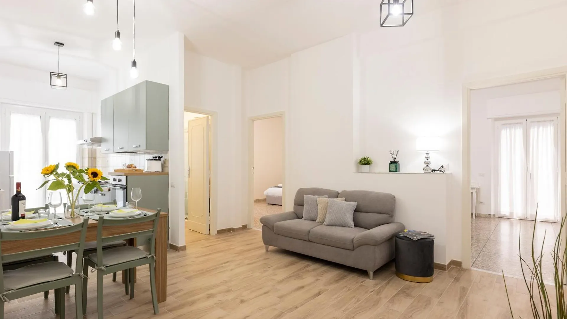 Central Modern Apartment - Trastevere & Vaticano Rome Italy