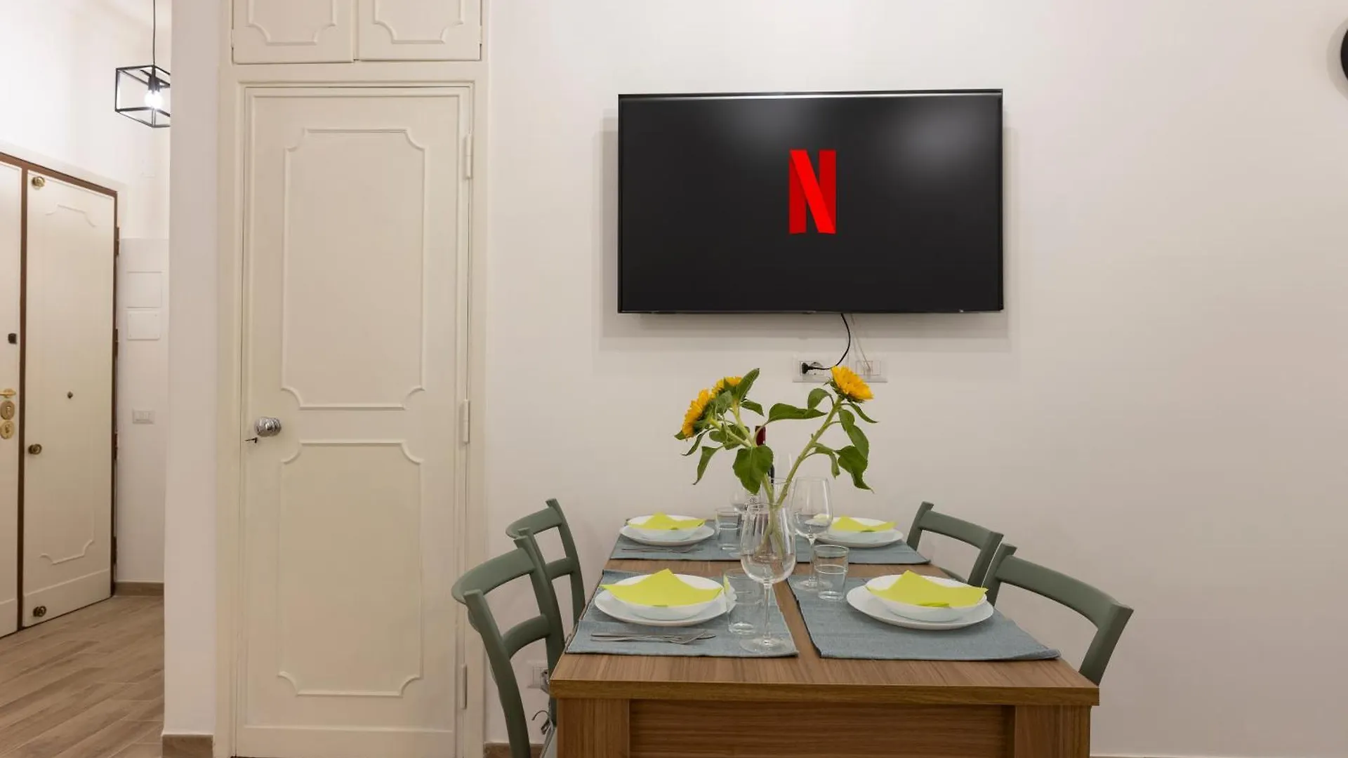 Central Modern Apartment - Trastevere & Vaticano Rome