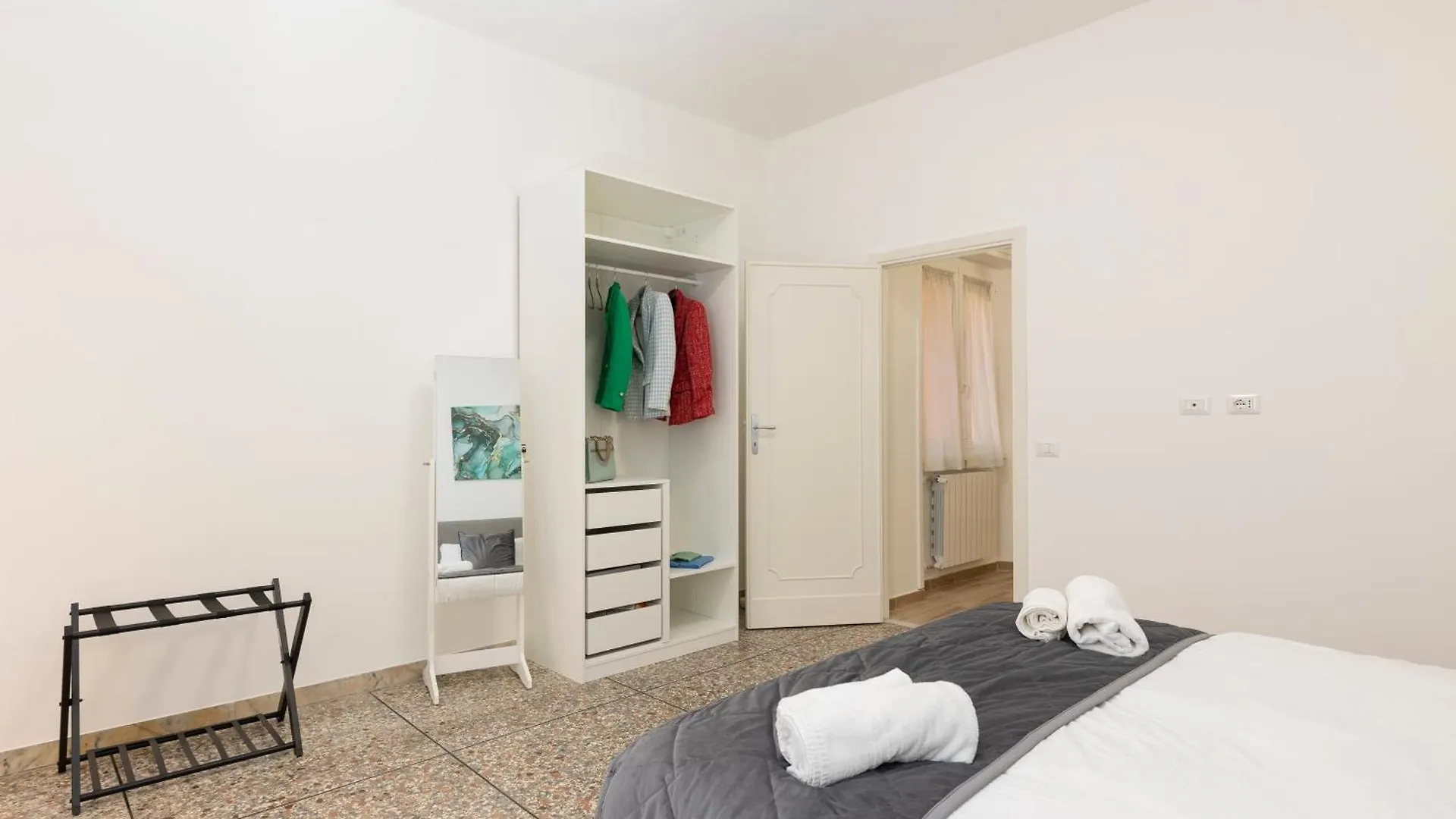 Central Modern Apartment - Trastevere & Vaticano Rome