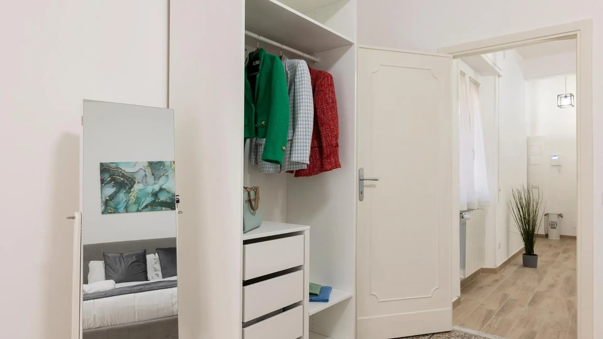 Central Modern Apartment - Trastevere & Vaticano Rome