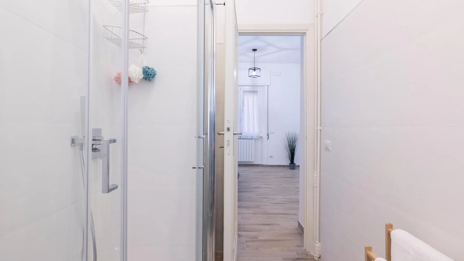 Central Modern Apartment - Trastevere & Vaticano Rome