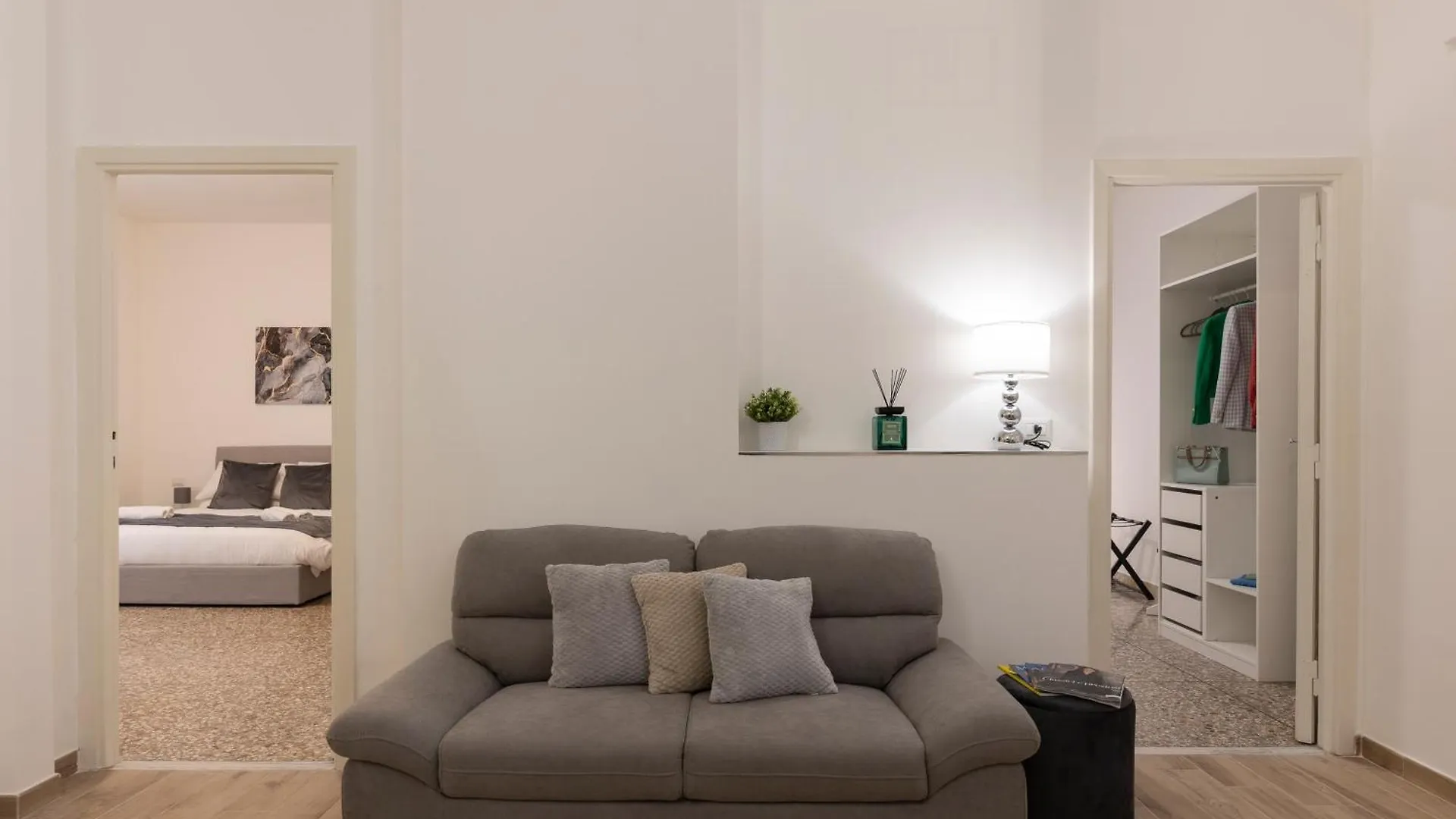 Central Modern Apartment - Trastevere & Vaticano Rome